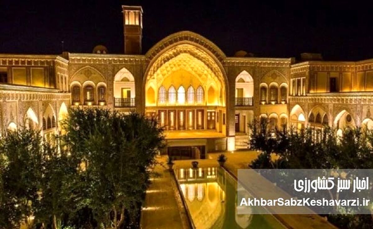 پلمب کافه عامری‌ها در کاشان به‌دلیل کشف حجاب؛ ماجرا چیست؟