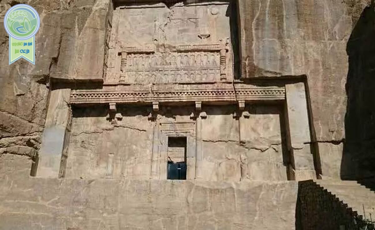 آرامگاه اردشیر هخامنشی ریزش کرد

