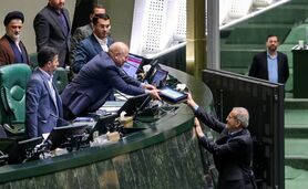 بودجه ۱۴۰۴ واقعی و در حد توانمان نوشته شده است

