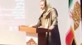 ژاله آموزگار: ایران تنهاست، نروید!+ ویدئو

