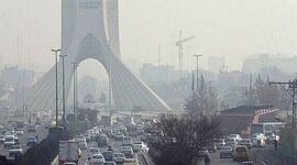 آسمان تهران همچنان خاکستری است

