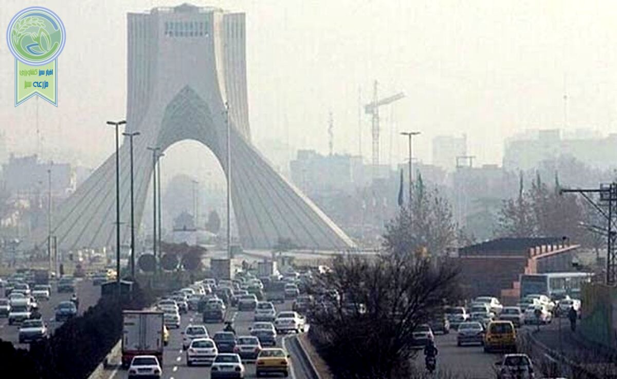 آسمان تهران همچنان خاکستری است

