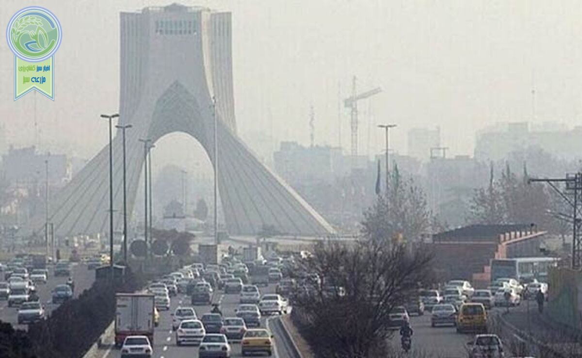 آسمان تهران همچنان خاکستری است

