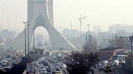 آسمان تهران همچنان خاکستری است

