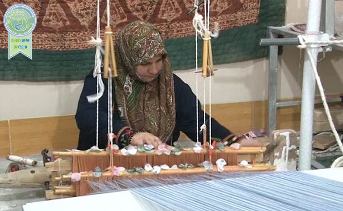 دست‌بافته کویر در سراشیبی فراموشی

