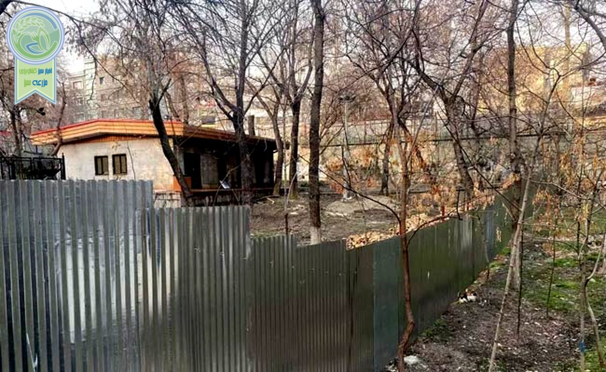 حصارکشی مشکوک در پارک قیطریه


