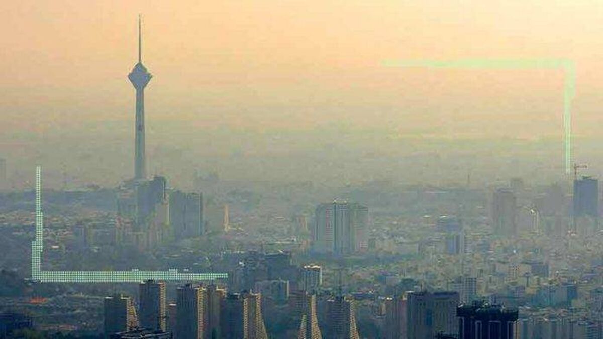 ۱۷ ایستگاه سنجش کیفیت هوای تهران در وضع قرمز
