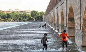 به مردم چهارمحال بختیاری حق می‌دهید آب کوهرنگ را به روی شما ببندند؟

