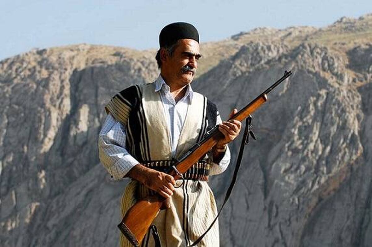 برنو بدست، مرد عشایر صبور نیست.