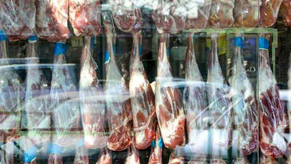 گوشت منجمد وارداتی کیلویی ۲۲۰ تا ۲۴۷ هزار تومان  