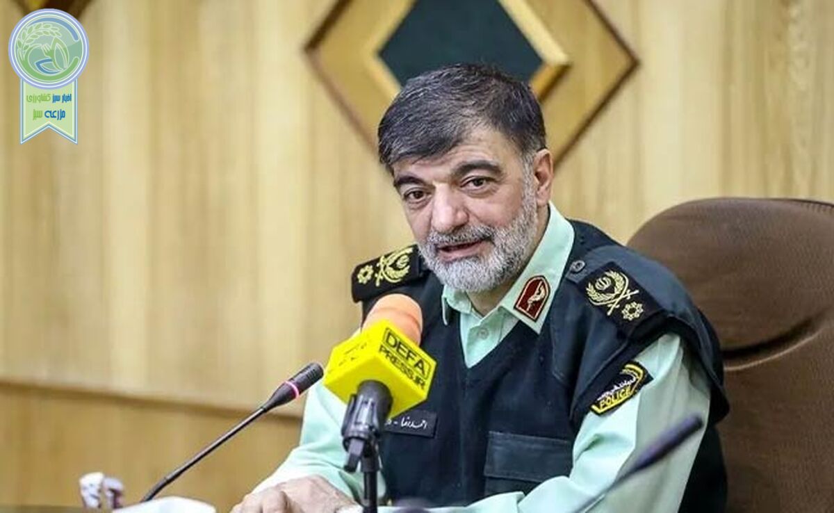 رادان: دشمن به‌دنبال گرفتن چادر از بانوان است
