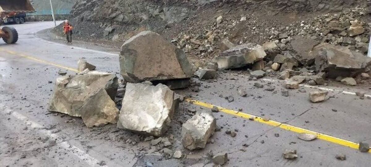 هشدار پلیس راه مازندران درباره خطر ریزش سنگ و رانش زمین در محورهای شمالی 