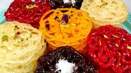 هشدار کارشناس تغذیه: هرگز زولبیا و بامیه رنگی نخرید!