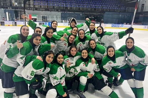  دختران یخی ایران بر بام آسیا

