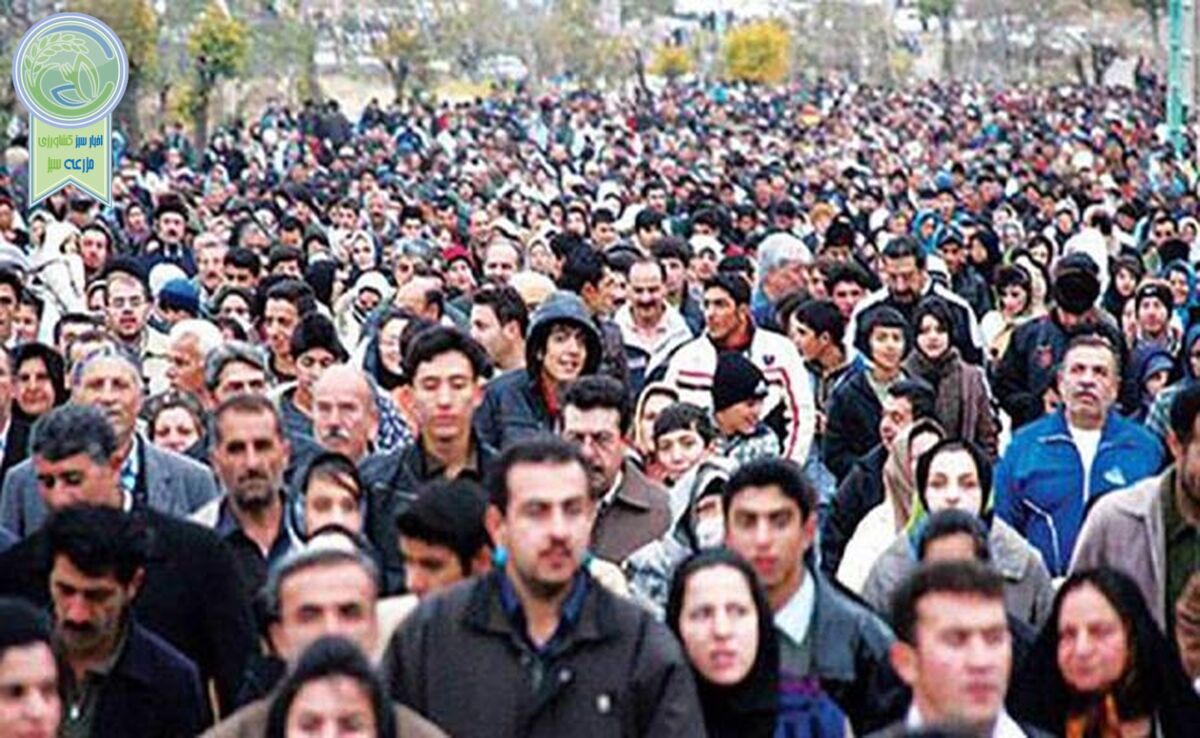نابودی طبقه متوسط با ایران چه می‌کند؟

