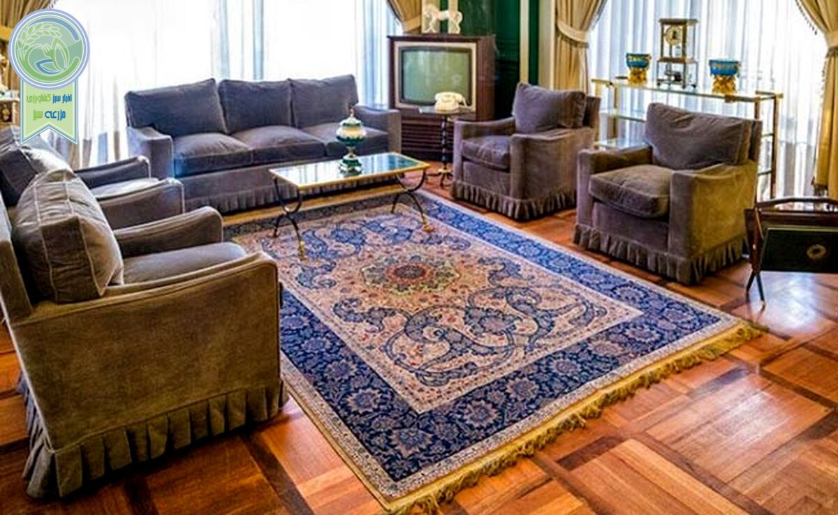 چالش فرش‌های سعدآباد همچنان ادامه دارد