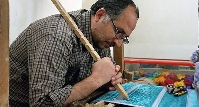 مخمل‌بافی هنری با بیش از هزار سال قدمت در ایران


