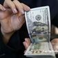 سه پیش‌بینی تکان‌دهنده از قیمت دلار تا پایان سال

