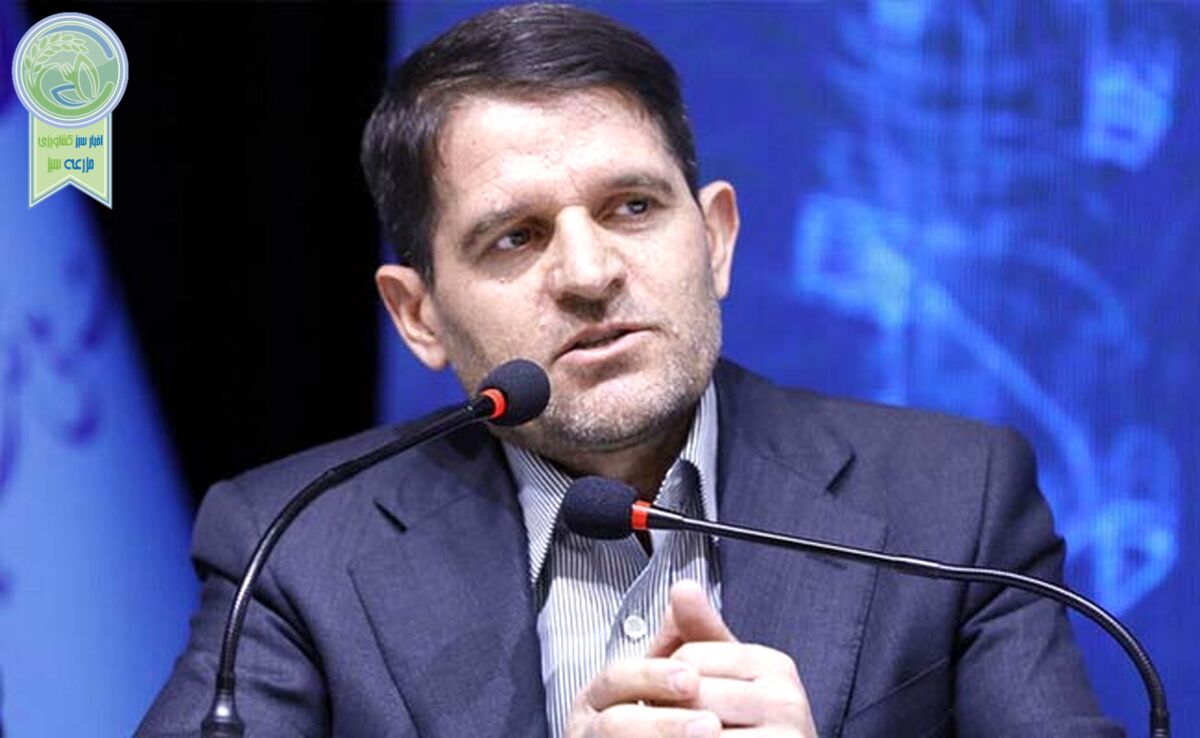 گاز پتروشیمی‌ها قربانی مرغداری‌ها/ صرف ثروت ملی برای تولید مرغ و میوه!
