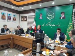 دکتر ذوالفقاری و یاری صنایع تبدیلی

