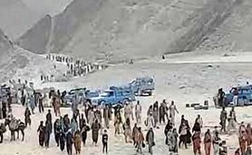 هجوم دسته‌جمعی افغان‌ها به ایران+ ویدئو

