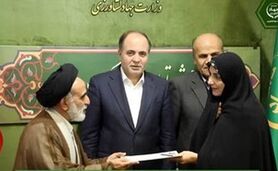 فاطمه خمسه مشاور وزیر شد

