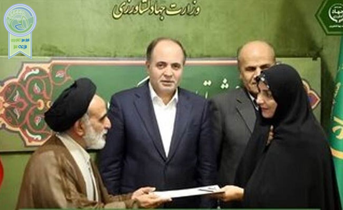 فاطمه خمسه مشاور وزیر شد

