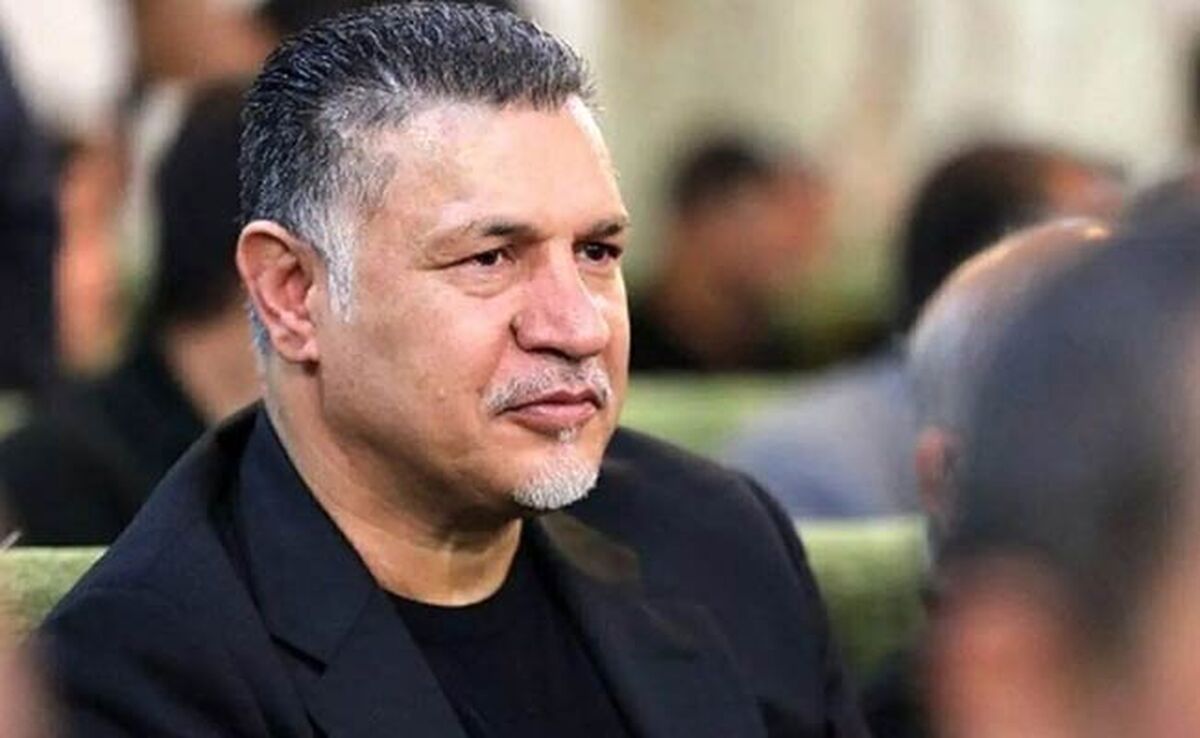 دعوت علنی وزیر ورزش از علی دایی در جمع خبرنگاران

