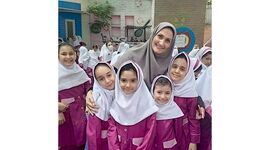 گرامیداشت روز معلم: جشن قدردانی از قلب مهربان آموزگار مدرسه طلعت بهاری