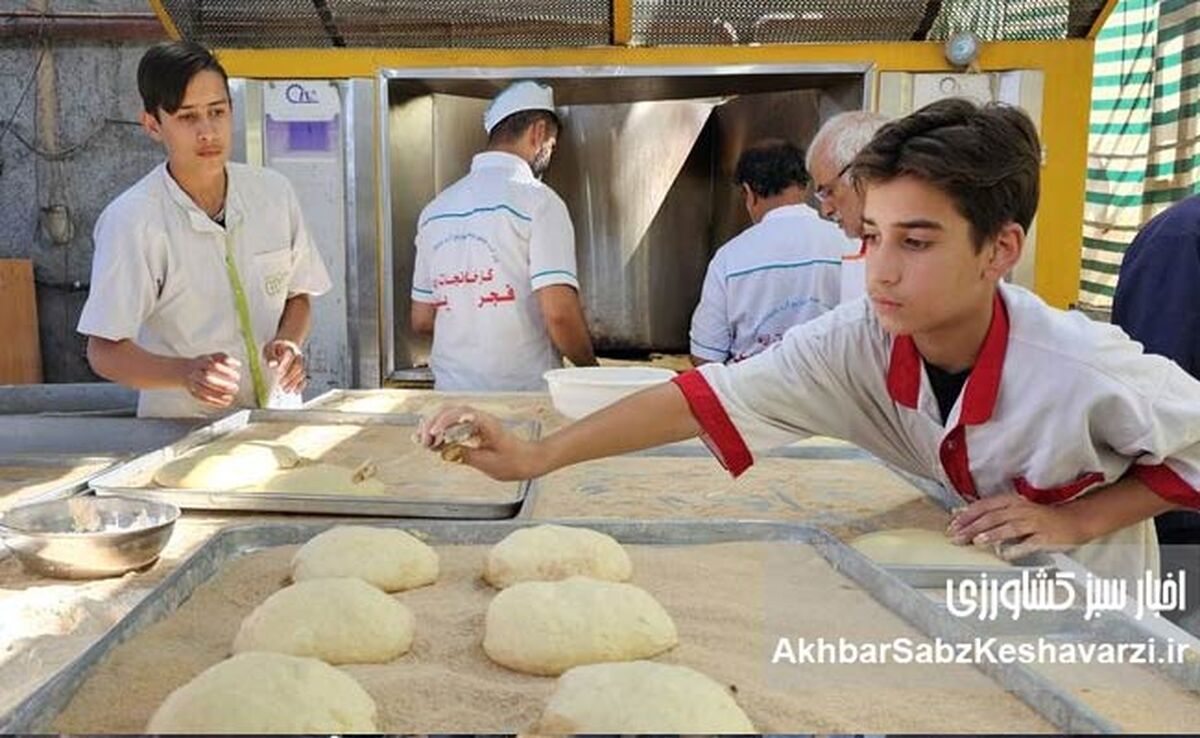 میزبانی میلیونی مشهد از زائران رهبر شهید با ۳ هزار تن آرد

