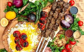سفری به دنیای کباب‌ها و خورش‌های ایرانی

