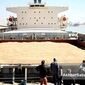 توزیع ۱۰۰ هزار تن کنجاله سویا در دی‌ماه ۱۴۰۴ به دست مرغداران واقعی رسید؟
