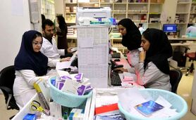 مشکل داروخانه‌ها کمبود دارو است نه حجاب

